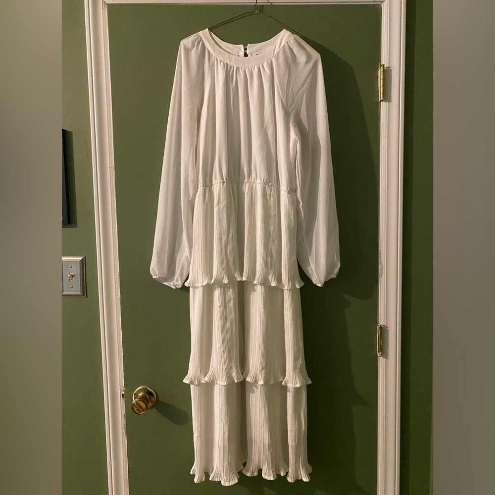 White maxi dress - perfect for a bride to be!